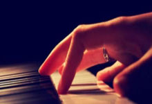 PG电子：梅开二度！姆巴佩发威助皇马逆转 首赛季31球超大罗纪录.